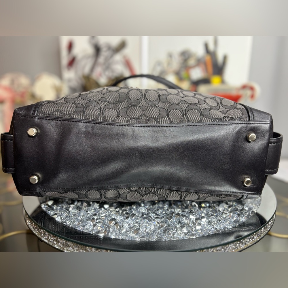 Coach 2017 Edie 31 shoulder bag EUC - Picture 11 of 15